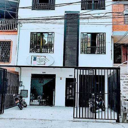 Hotel Black & White Cali Εξωτερικό φωτογραφία