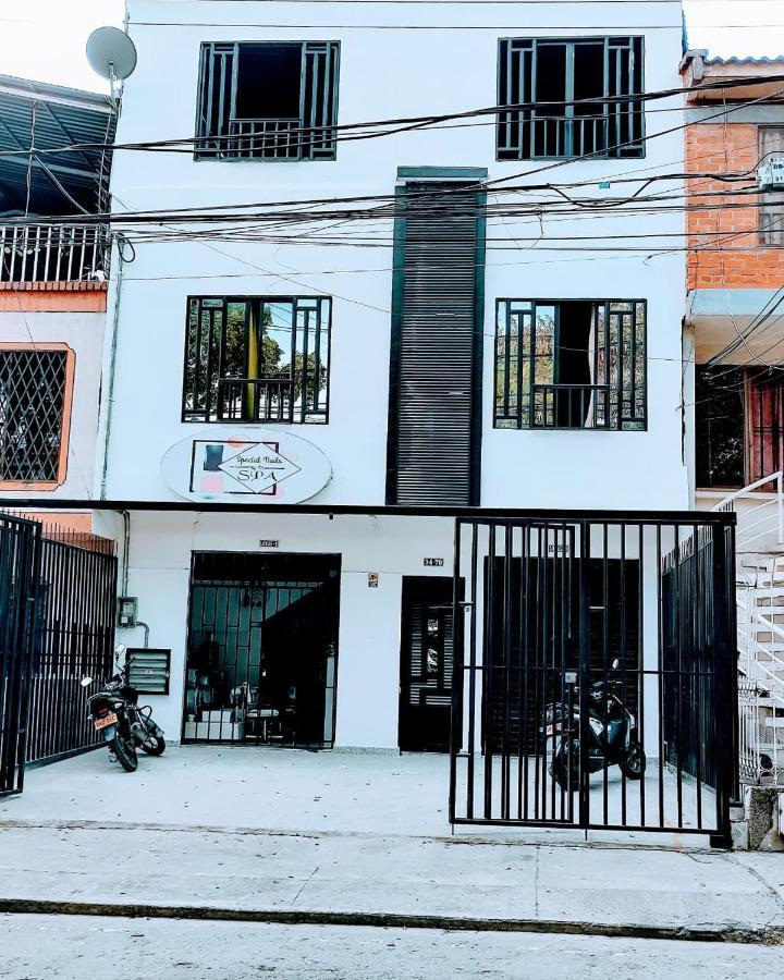 Hotel Black & White Cali Εξωτερικό φωτογραφία